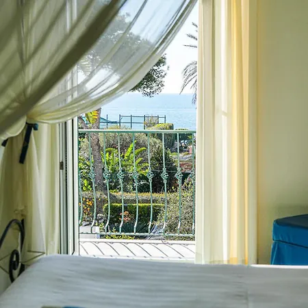 Corallo Blu De Charme - Sea & Access فندق Forio di Ischia